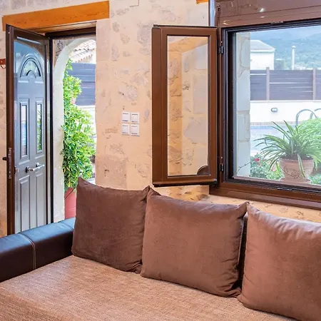 Armonia Villa, Unsurpassed Privacy At Picturesque Location, By Thinkvilla Pasalítai